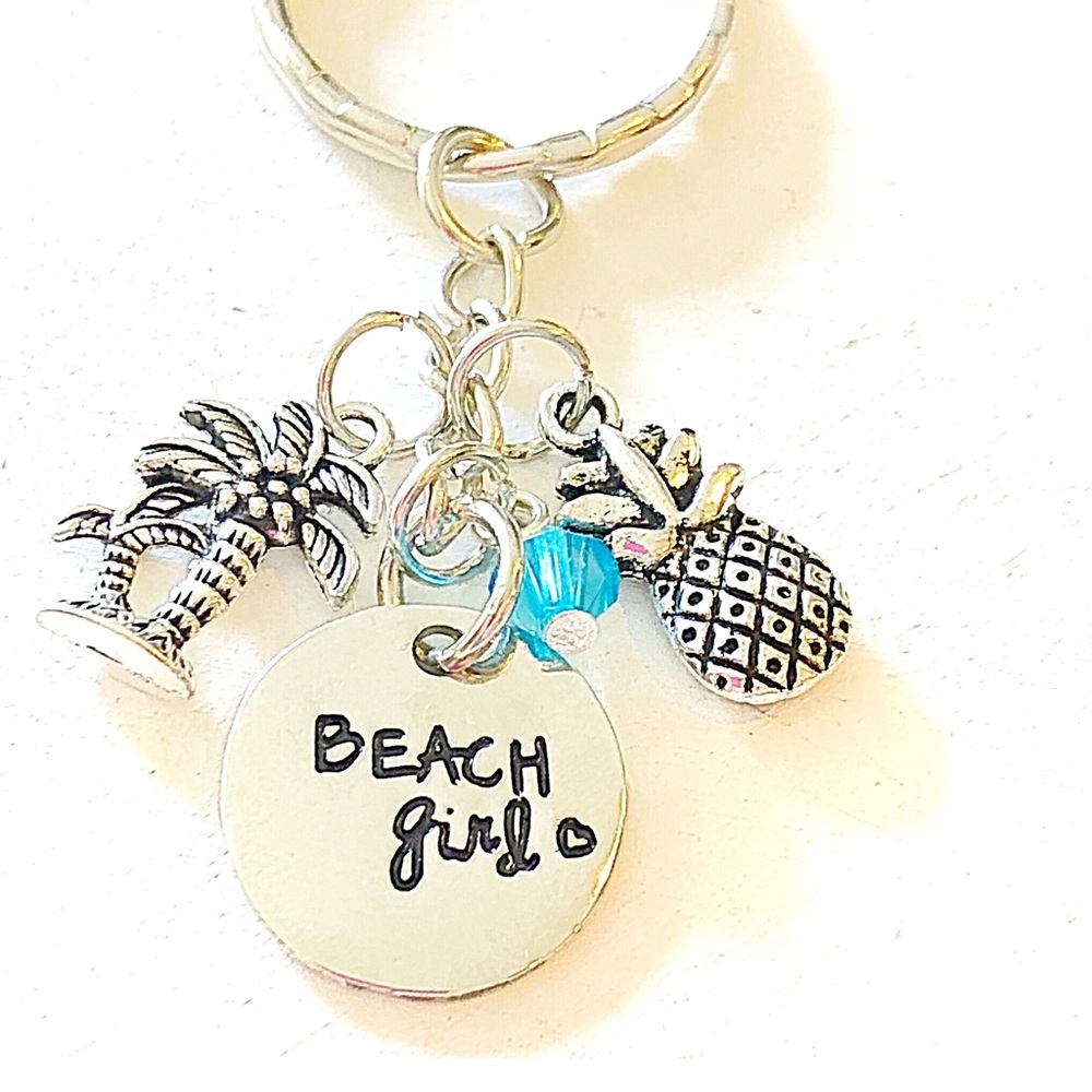 Personalized 🍍 Beach Girl Silver Keychain